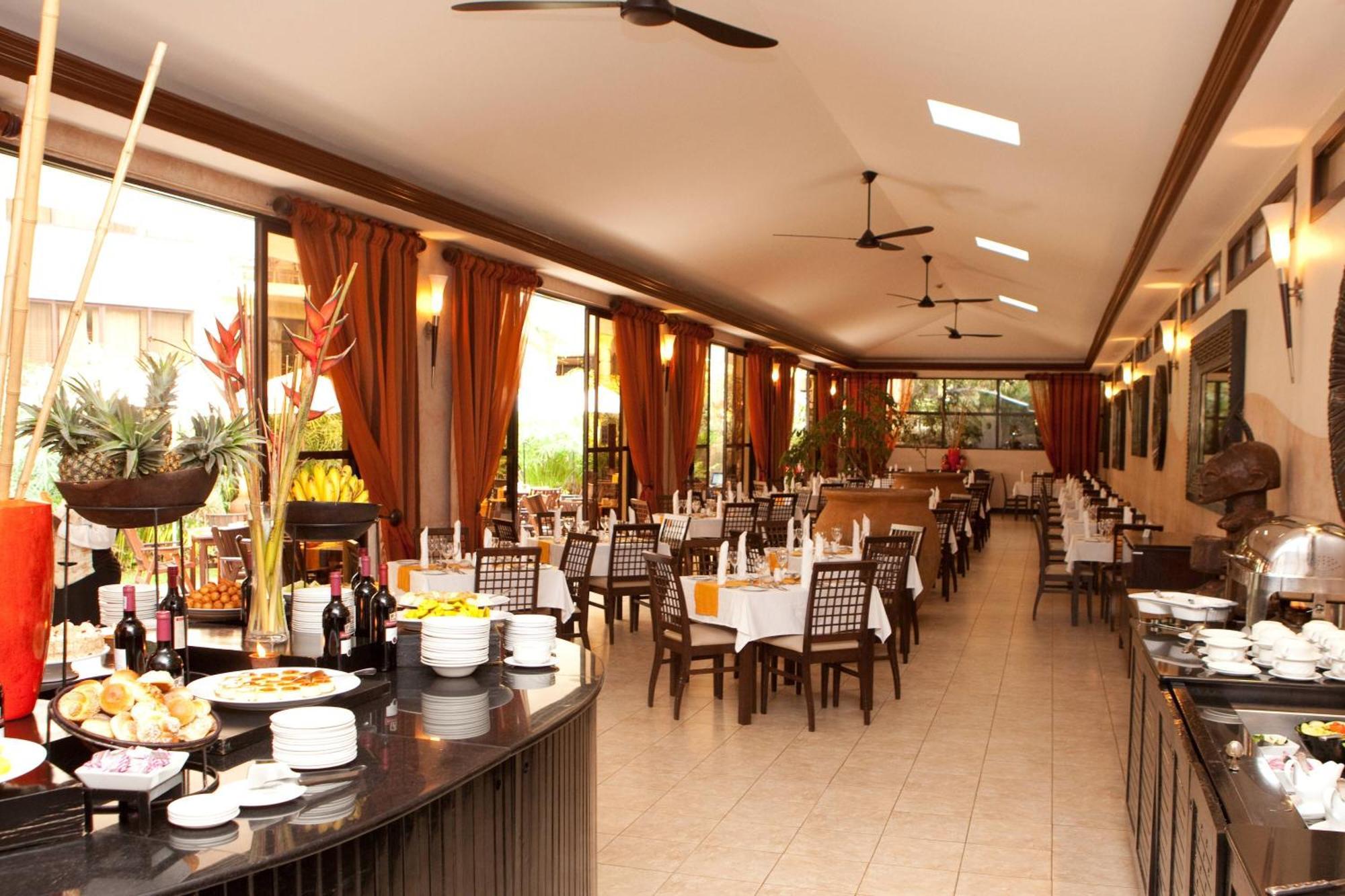 Protea Hotel By Marriott Kampala Luaran gambar